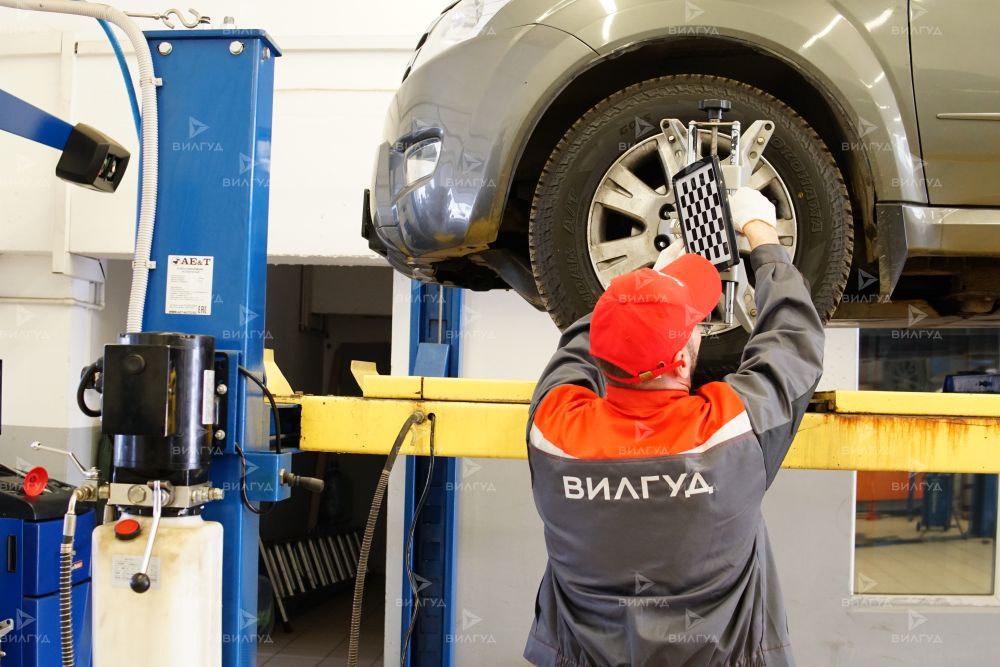 Регулировка схождения колес BMW X5 в Тольятти