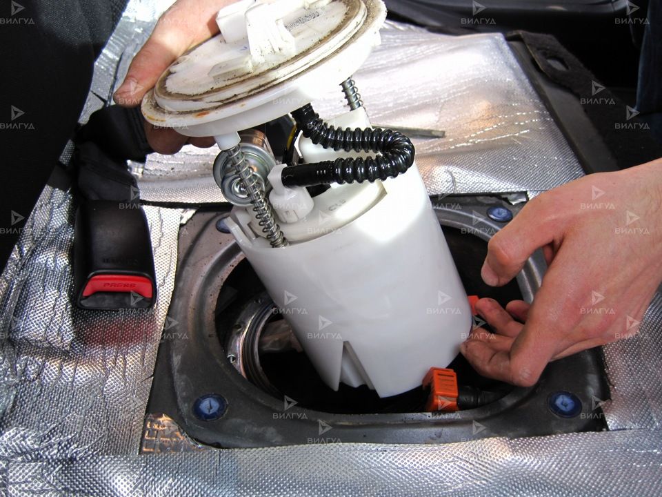 Замена топливного фильтра BMW 5 Series в Тольятти