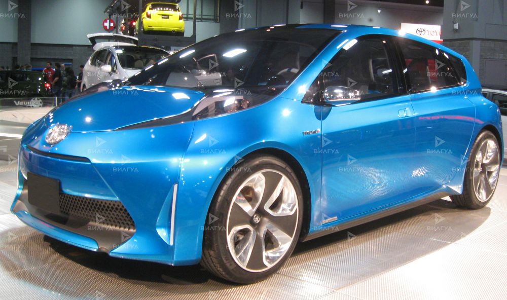 Замер компрессии дизельного двигателя Toyota Prius в Тольятти