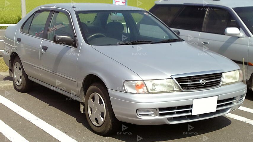 Замена ламп ближнего света Nissan Sunny в Тольятти