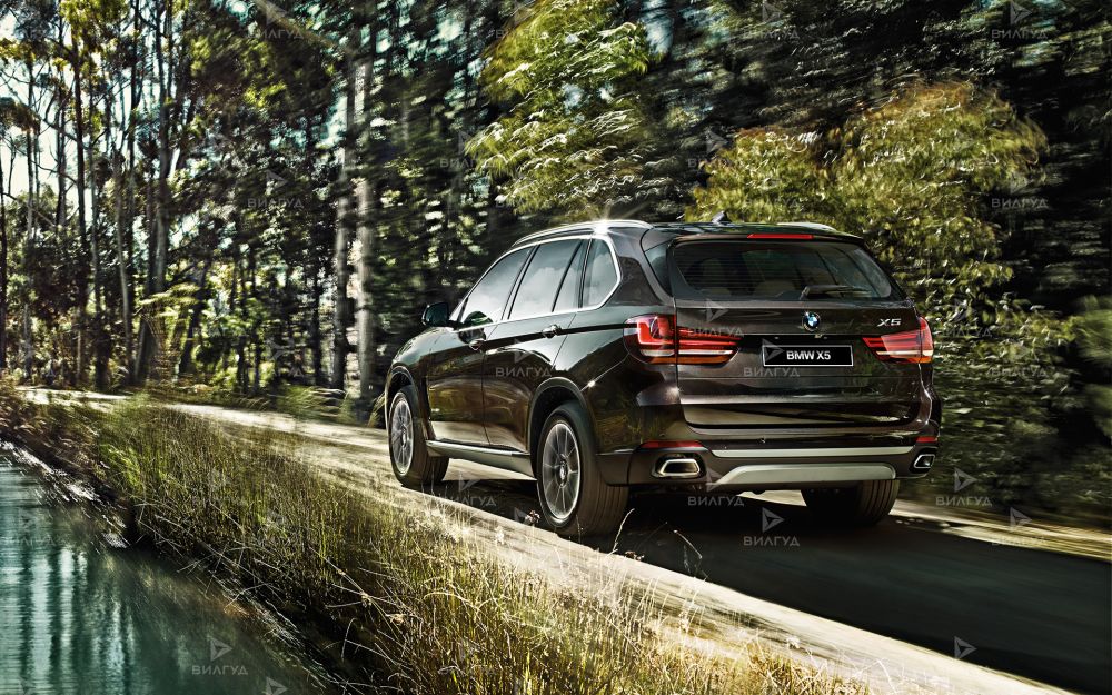 Замена пыльника шруса BMW X5 в Тольятти