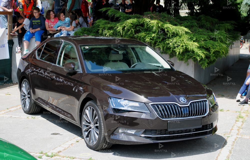 Cлесарный ремонт Škoda Superb в Тольятти