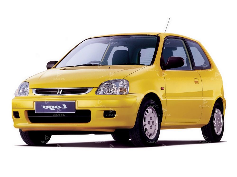 Замена масла переднего редуктора (моста) Honda Logo в Тольятти